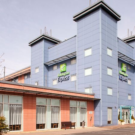 Holiday Inn Express Oxford Kassam Stadium By Ihg Dış mekan fotoğraf